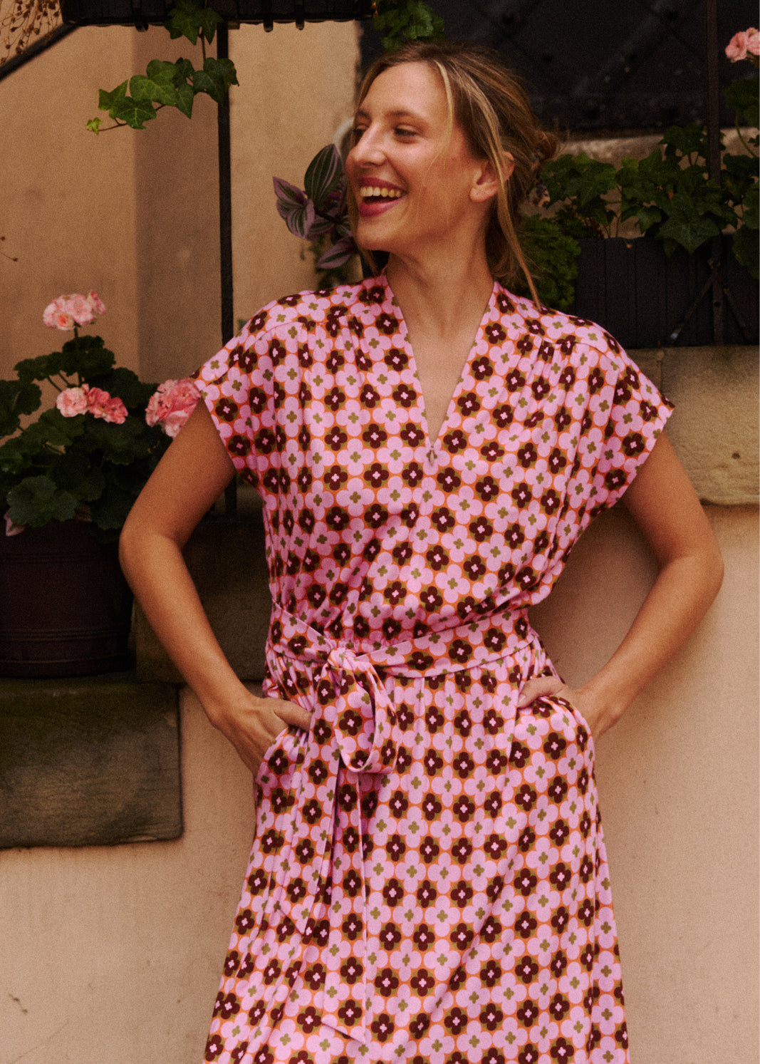 Dress TOMORROW WILL BE OURS print The Best of the 70s Small Flowers