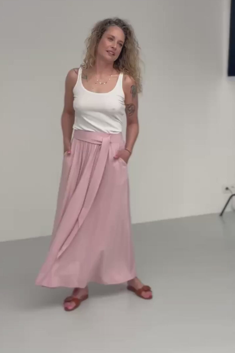 DOPASOWANY TANK TOP biały